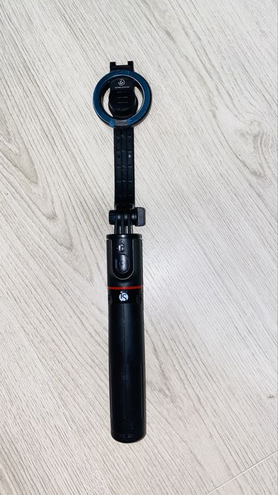 Selfie stick com pés novo