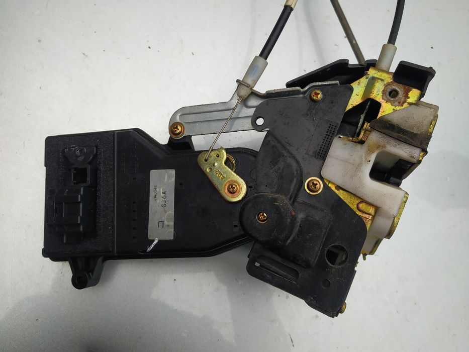 Козырек мазда 6 GG.  разборка