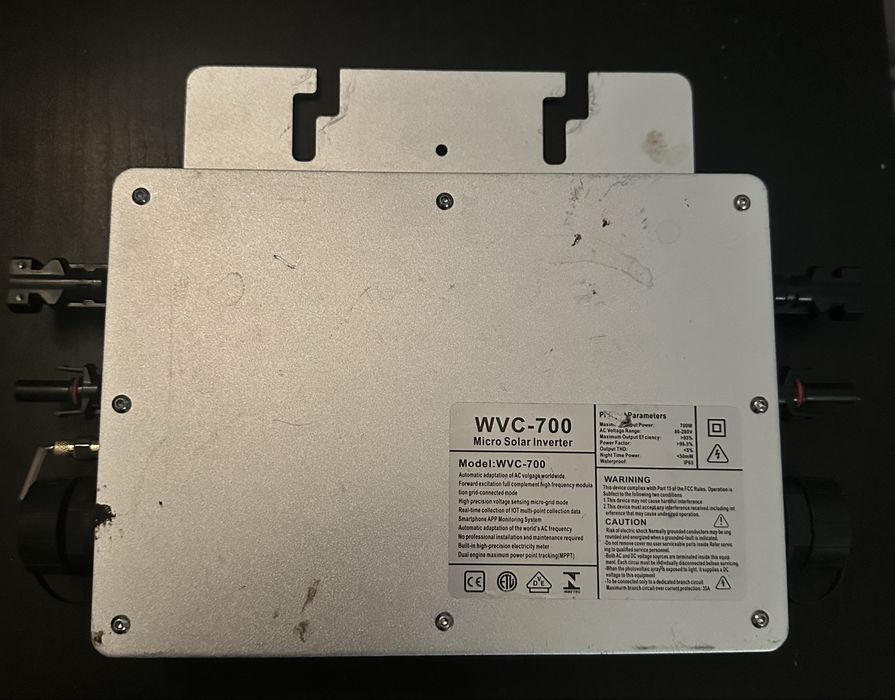 WVC-700 Falownik Słoneczny IP65