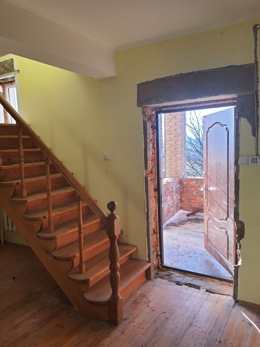 2 поверховий цегляний будинок Рибці