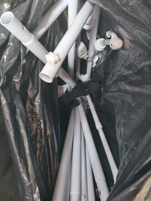 Baloiço saltitao para bebé  como novo preto