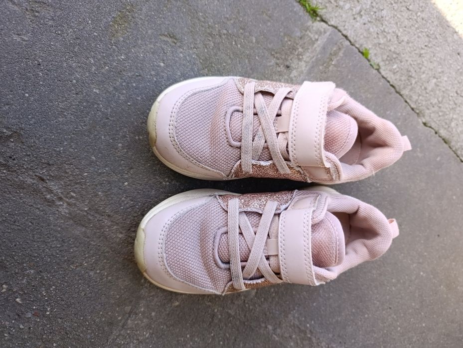 Buty adidasy  27