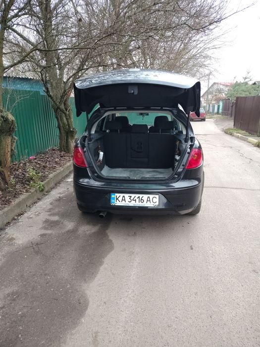 СЕАТ 1.6 продажам свої автівки