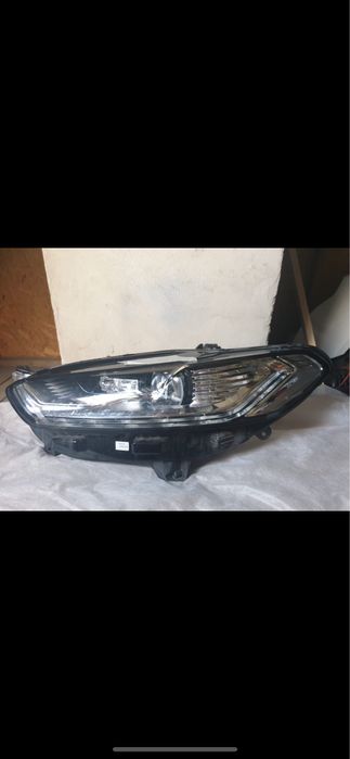 Ford Monde 2015  lampa lewa led