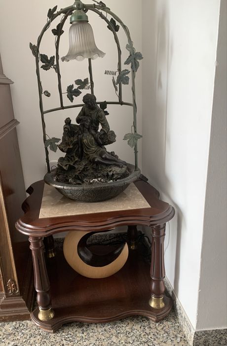 Cadeeiro com sistema de agua