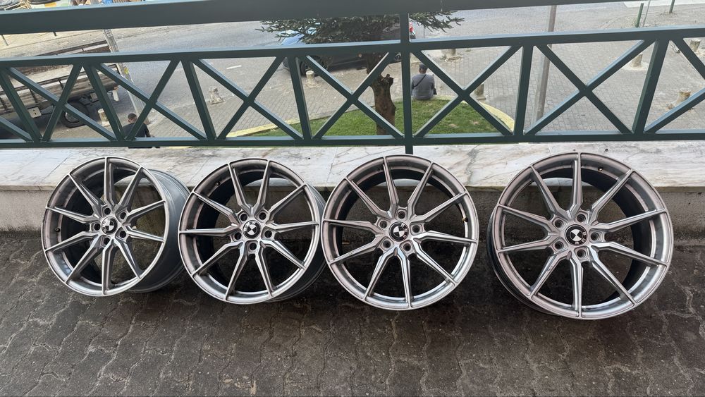 Jantes 19 Bmw [5x120 / 8,5j e 9,5j] -  *1 necessita reparaçao