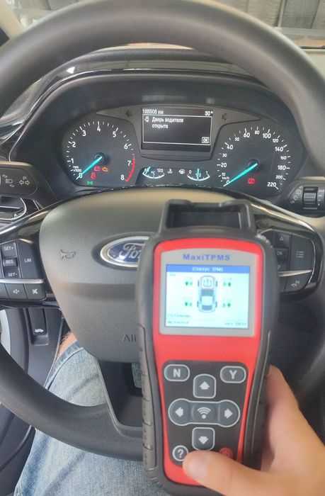 Універсальні датчики тиску в шинах