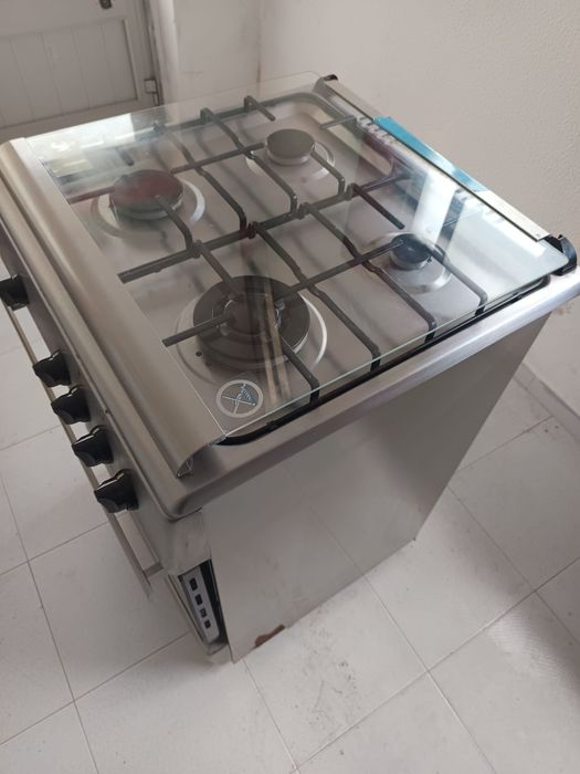 Fogão a gás Consul com forno – como novo