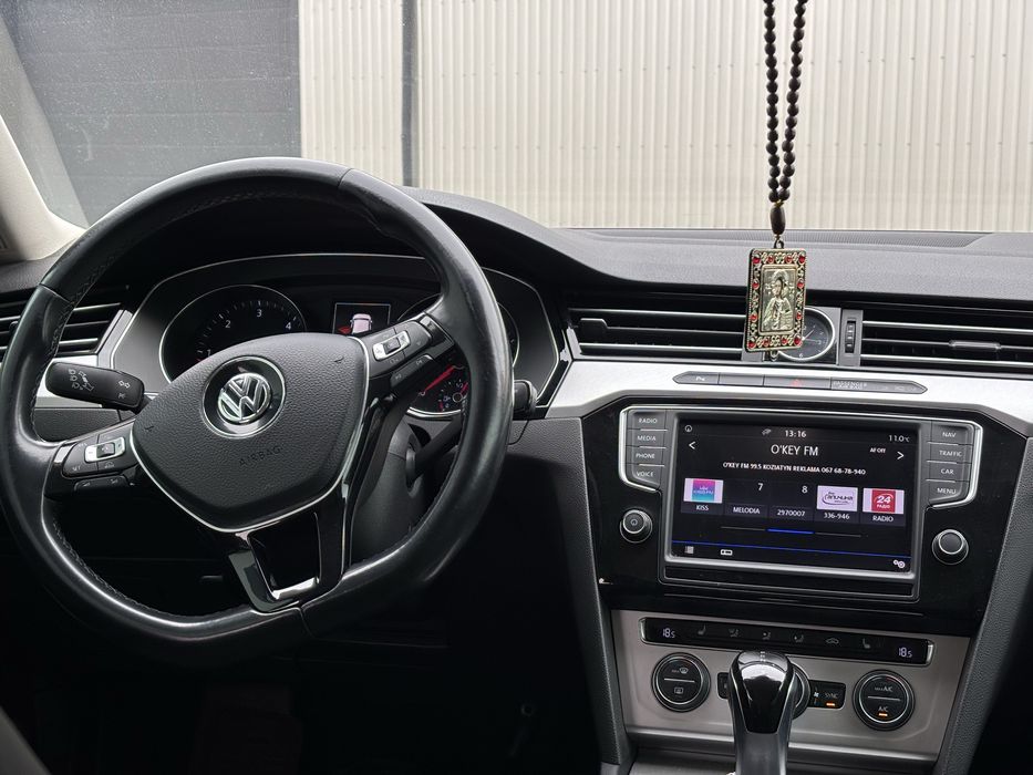 Volkswagen passat black edition