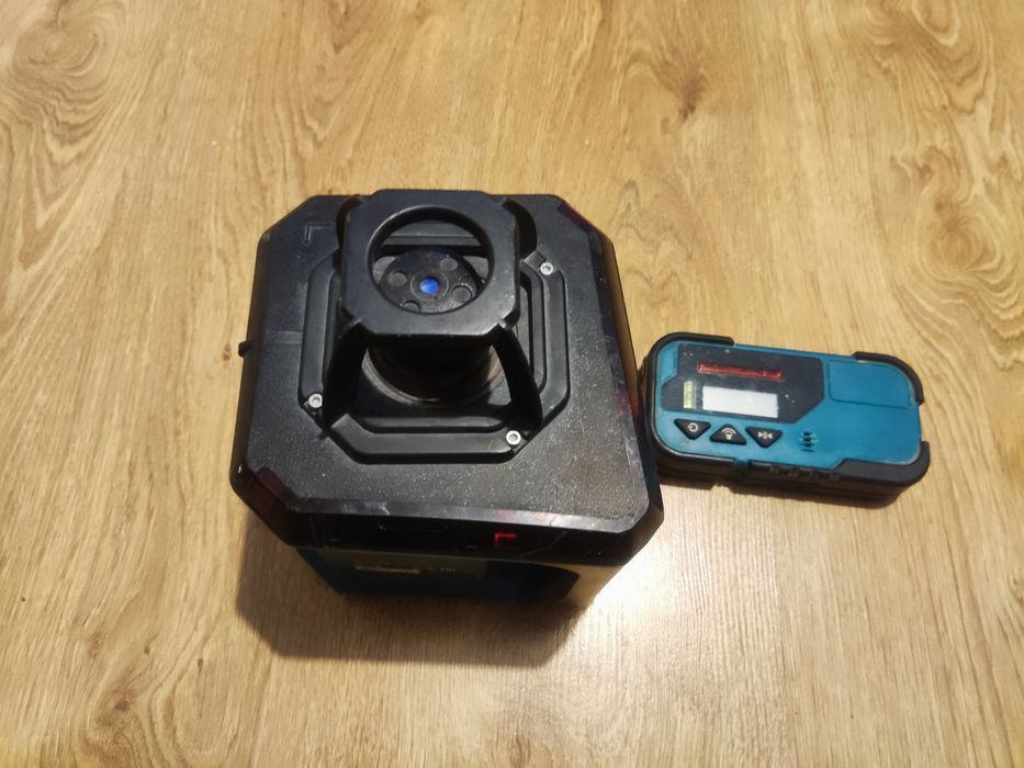 Laser rotacyjny niwelator MAKITA SKR200