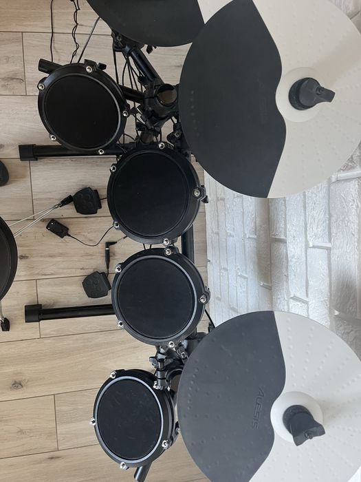 Perkusja elektryczna ALESIS DEBUT KIT