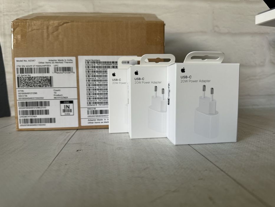 Блок питания Apple 20W USB-C  Power Adapter (MUVV3) Орігинал