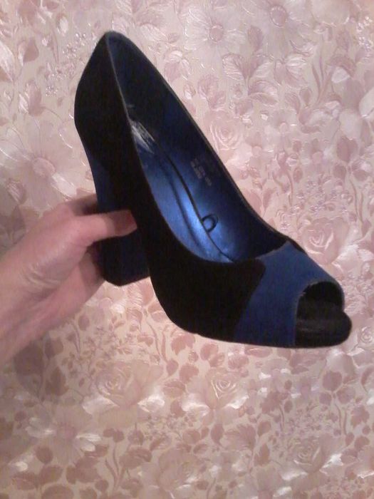 Туфли с открытым носком.