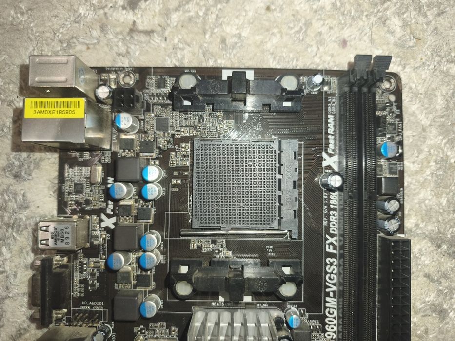 Материнская плата ASRock 960GM-VGS3 FX (Socket AM3+ / DDR3)