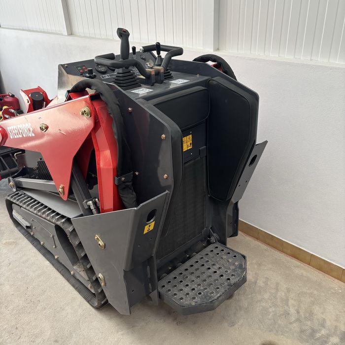 Mini Pá Carregadora SL1000K - Kubota, Danfoss, HANSA Italy
