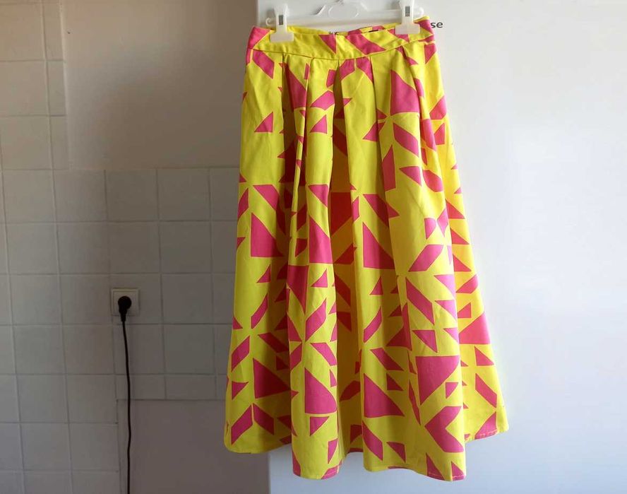 Spódnica midi abstrakcyjny wzór jaskrawa ASOS żółta