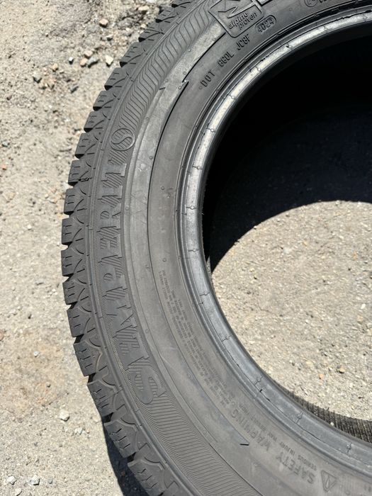 215/65 R16C 109/107T Semperit Van-Grip 2 /зима/4шт./2024рік/