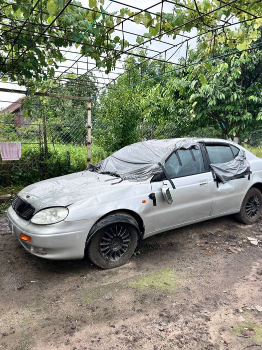 Daewoo Leganza 1998