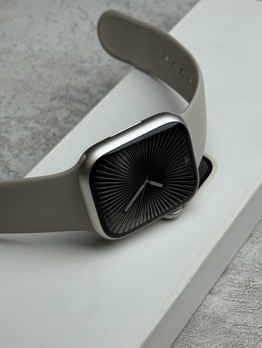Apple Watch 9 Silver. Ідеальний стан. Новий