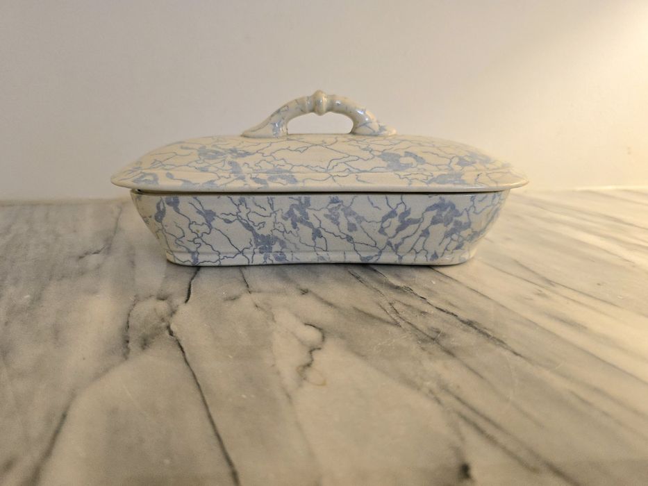 Caixa Antiga para Escovas de Dentes em Faiança – Fábrica Alcântara