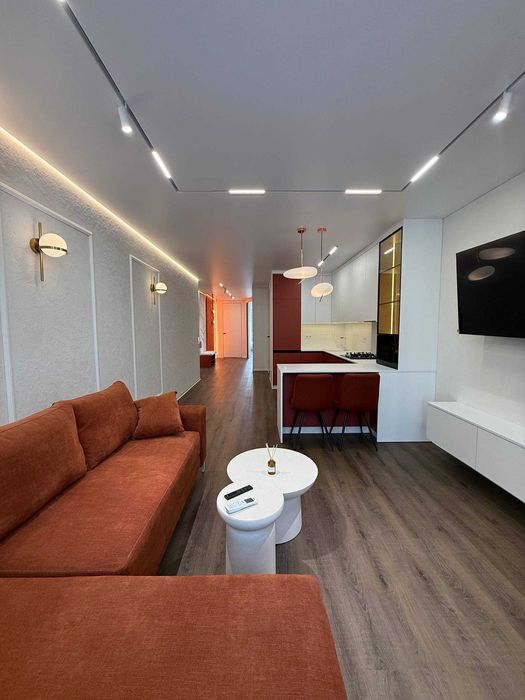 Дизайнерська 2к квартира в ЖК Family Plaza