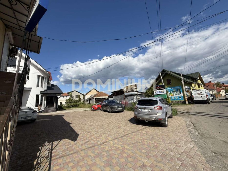 Продається будинок із земельною ділянкою в м. Іршава