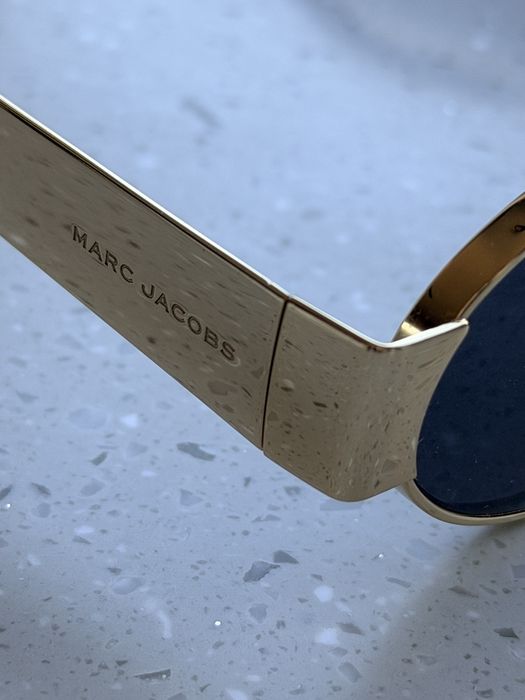 Сонцезахисні окуляри Marc Jacobs з чохлом
