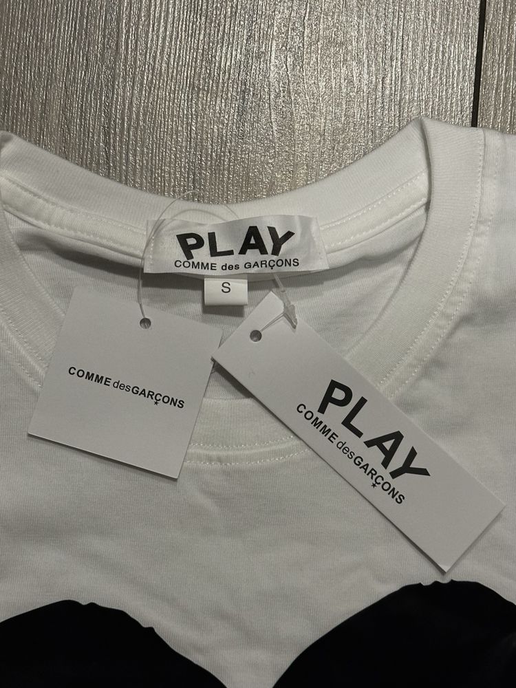Футболка Comme Des Garcons Play: 829 грн. - Футболки Харків на Olx