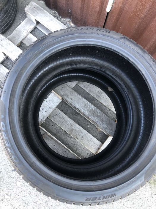 Шини зима 275/35 R21 Pirelli