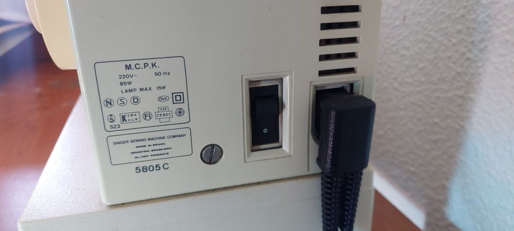 Máquina de costura Singer Melodie 40