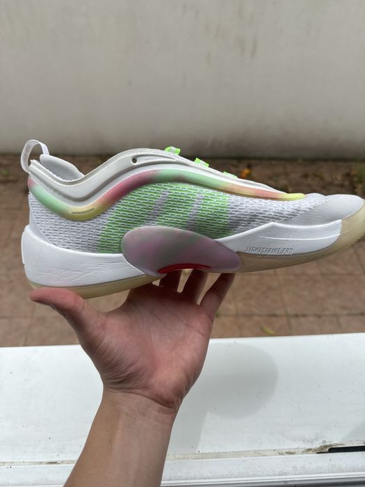Don 6 issue Adidas