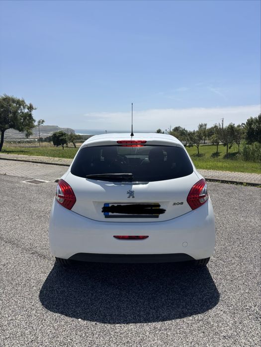 Peugeot 208 1.4 HDi 2014
