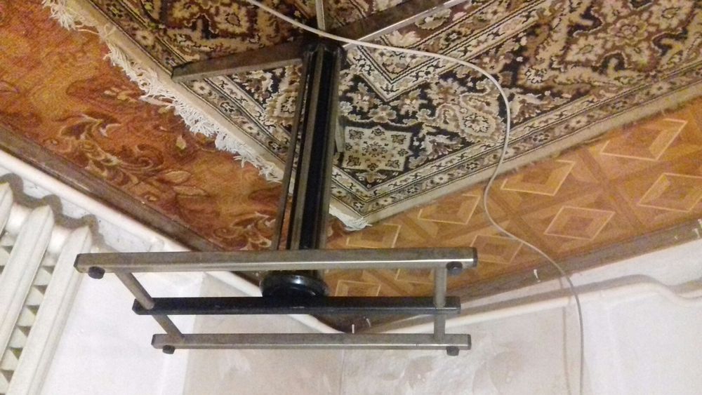 Подставка под телевизор