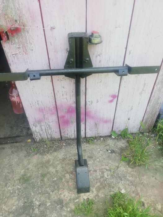 підрамник для фаркопу