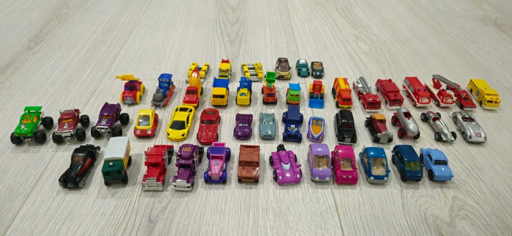 Samochodziki z Kinder Niespodzianek stare