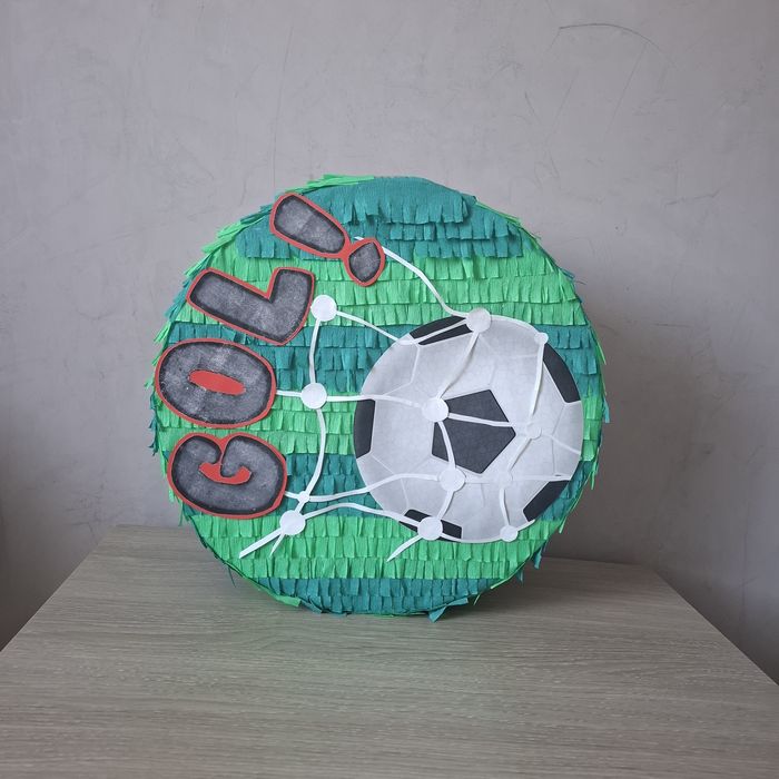 Piniata urodziny impreza atrakcja