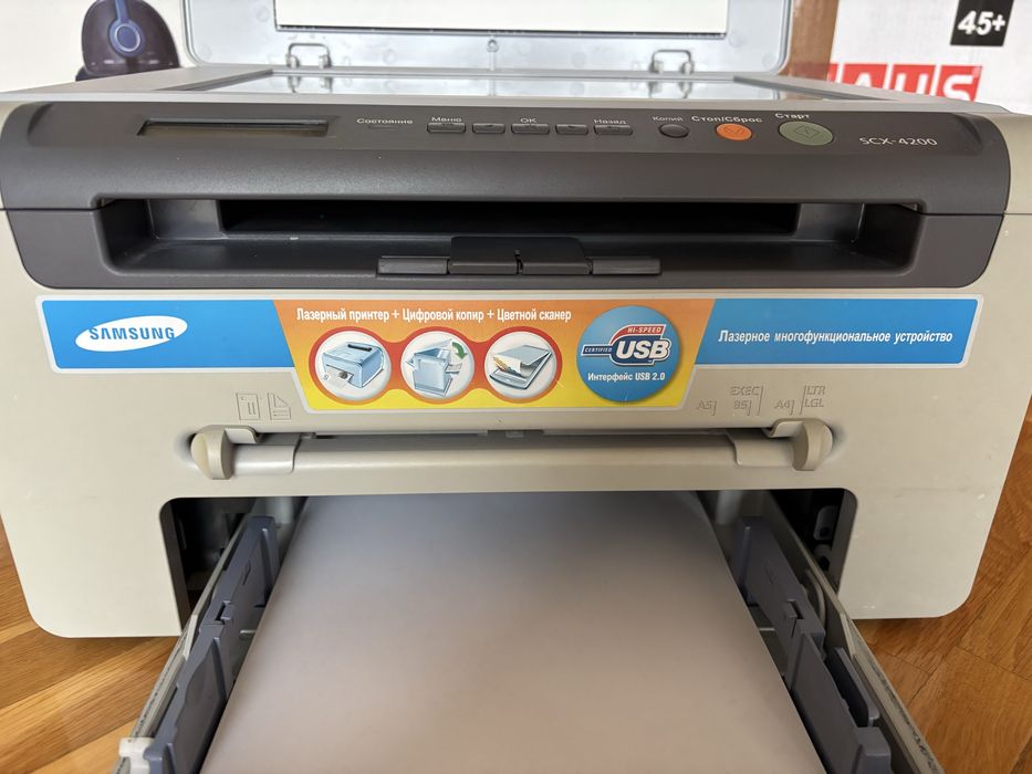 Samsung SCX-4200 принтер ксерокс сканер 3в1 лазений БФП