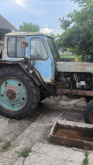 Трактор ЮМЗ 6 із гідропідсилювачем керма