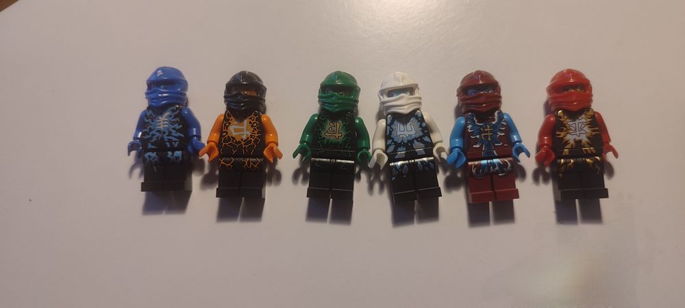Ninjago Lloyd, Kai, Zane, Cole, Jai, Nia  - Airjitzu