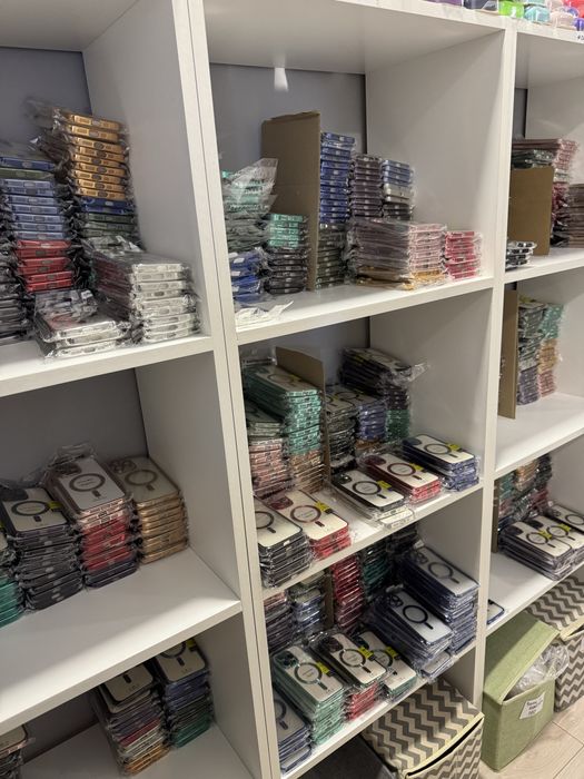 Лот чохлів для iPhone 1001 штук