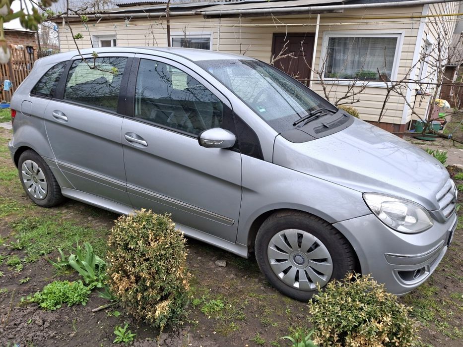 Mercedes-Benz 2006 Мерседес Бенз