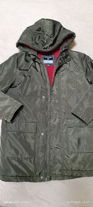 Куртка на 8-9 років