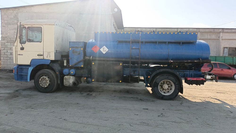 Продам бензовоз MAN 9,5м3