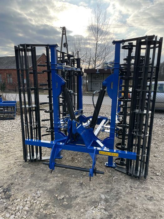 Agregat Uprawowo Przedsiewny WOJ-TECH AUP 3,2 3,6 4,2 5 5,6 / pazurek