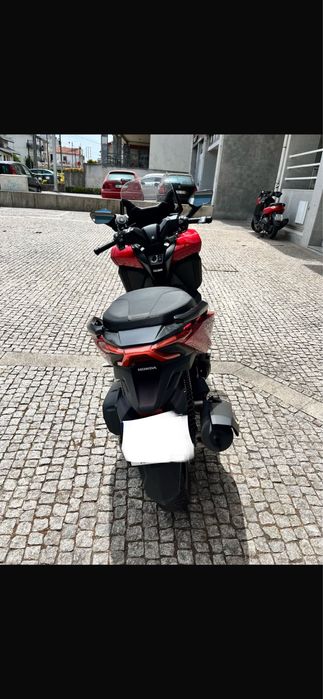 Honda forza 125