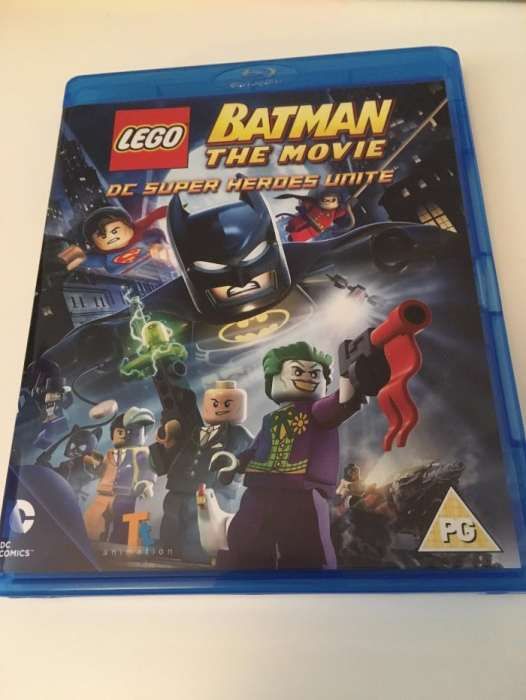  'Lego Batman: O Filme' chega às lojas em Blu-Ray e DVD