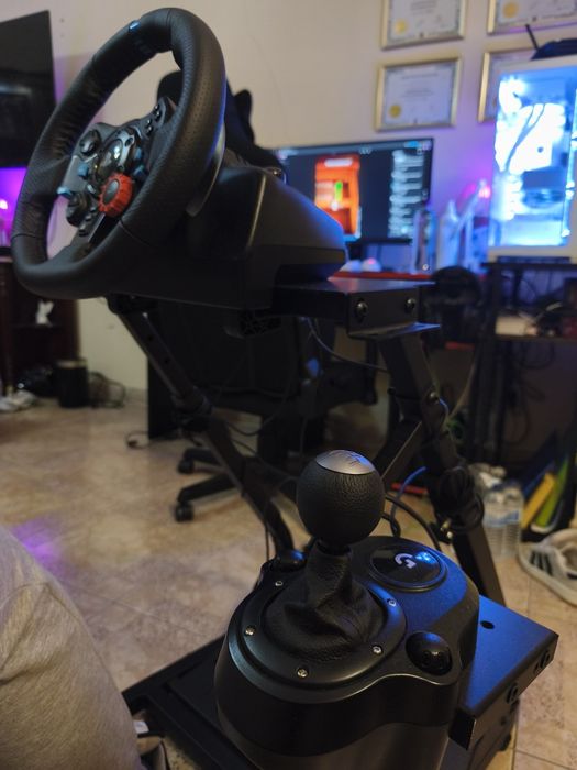Volante Logitech + suporte