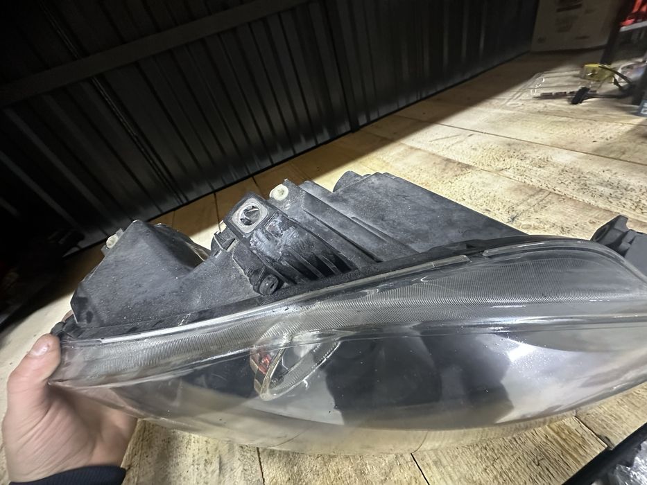 Фара оптика передня права seat altea xl сіат альтеа