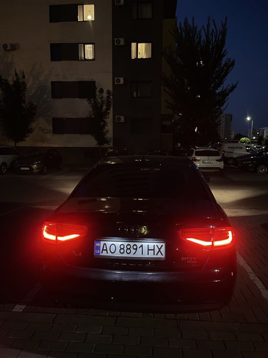 Продаю ауди а 4 2013