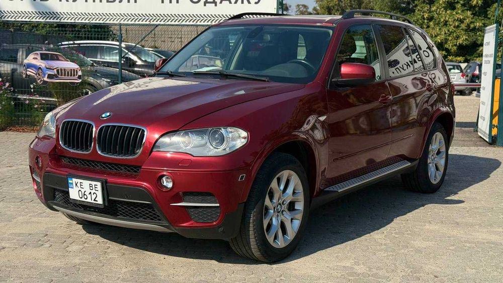 BMW X5 2013 рік 3,0 бензин Повний привід